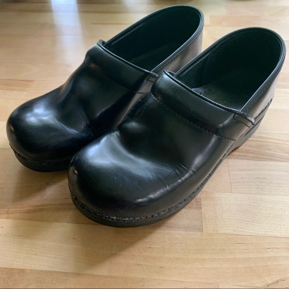 Black Dansko Clog